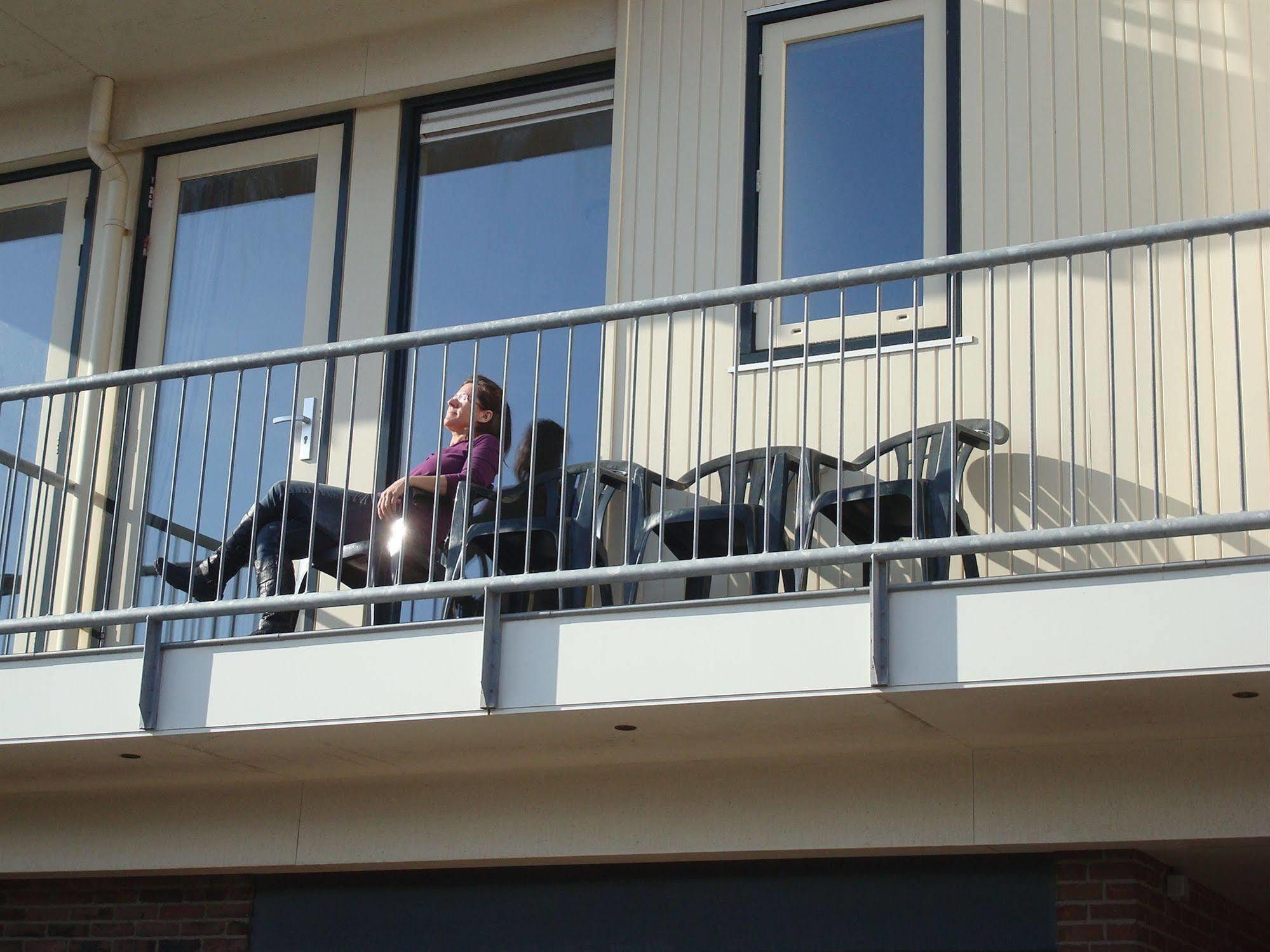 Hotel Rasch Bergen aan Zee Exterior foto